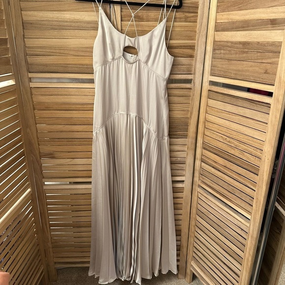 L'Academie Caris Maxi Dress in Nude Size S - Picture 4 of 10